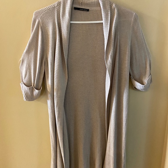 Cream lightweight long sweater size medium - Picture 2 of 11